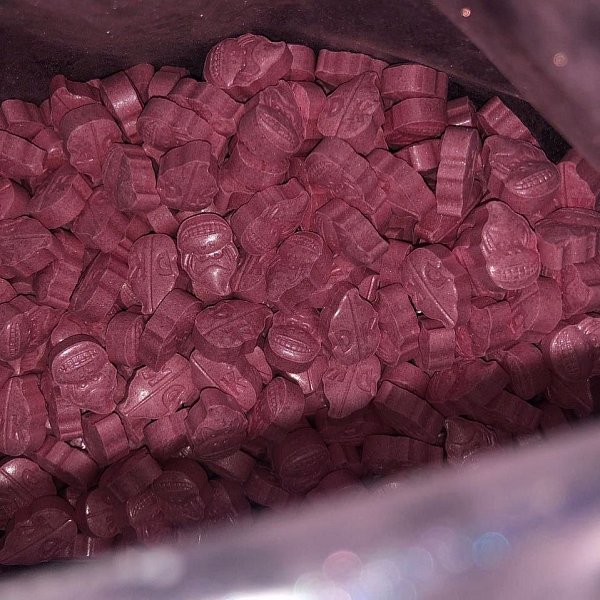 Pervitin, MDMA, Kokain, LSD 300µg,  Mefedron, Efedrin.
